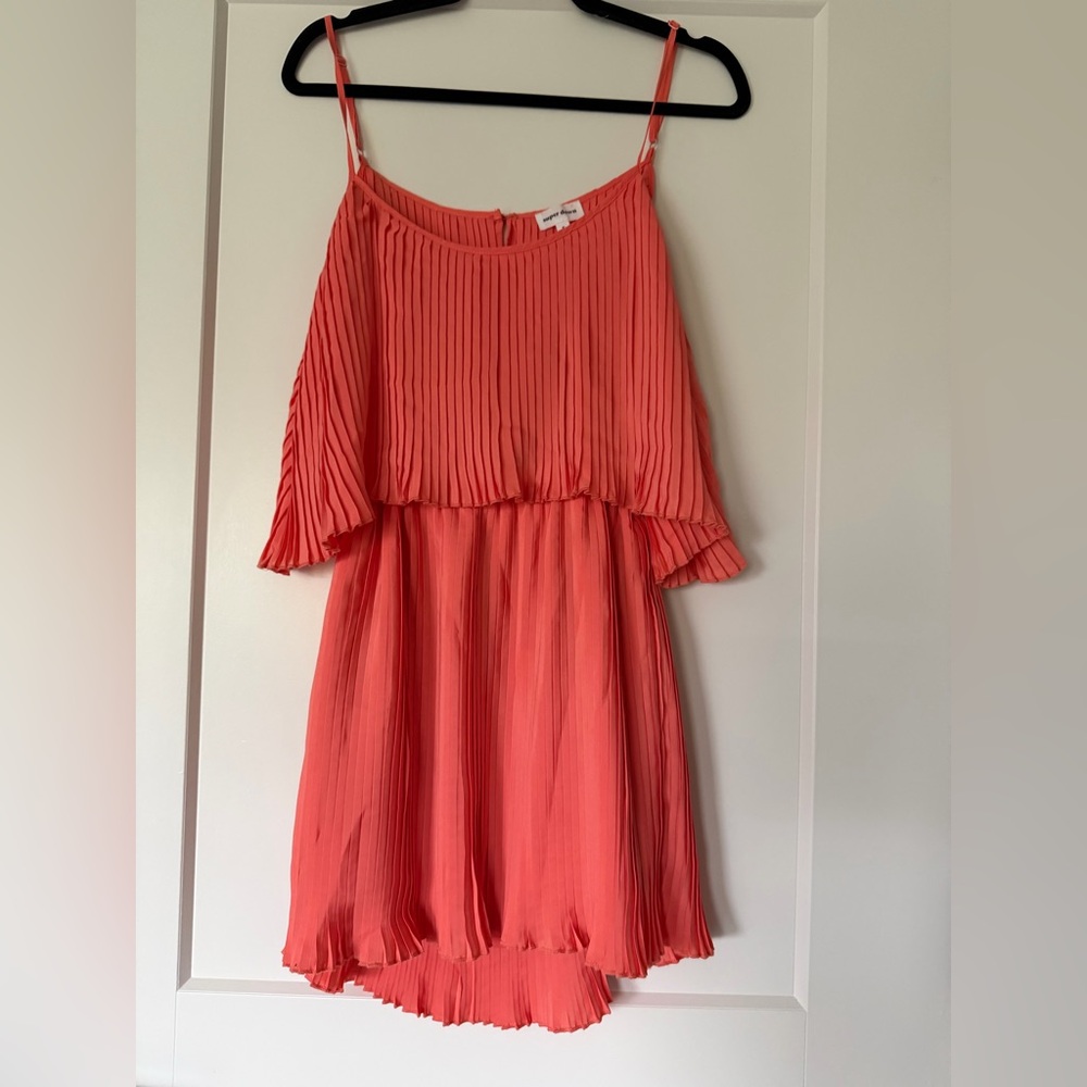 Superdown Coral Pleated Mini Dress Keyhole Back